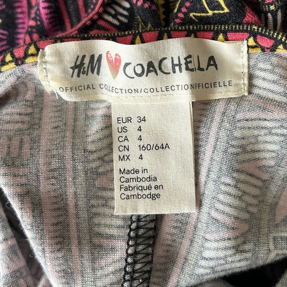 H&M Coachella Fitted Jumpsuit in patterned jersey - narrow adjustable straps - Picture 6 of 6